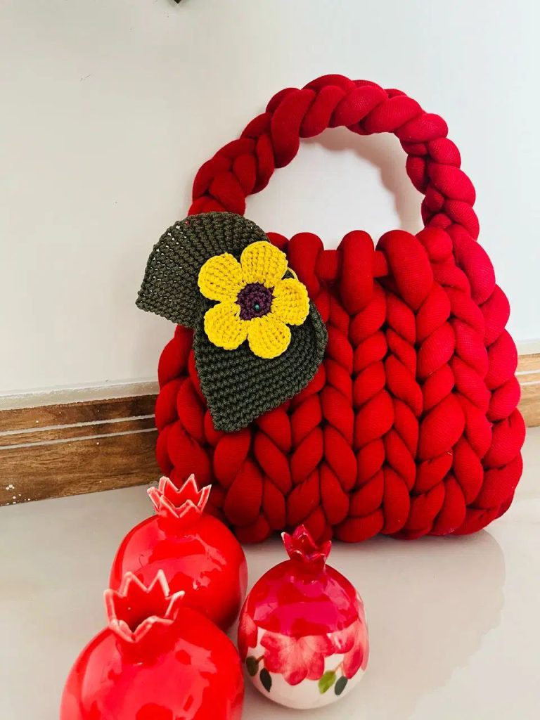 آموزش بافت قلاب بافی