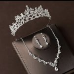 ست تاج و گردنبند و گوشواره درخشان وارداتی