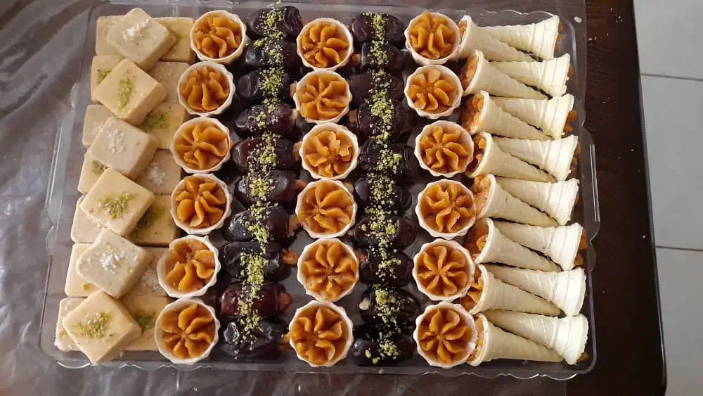 خرما و حلوای مجلسی، ستارخان