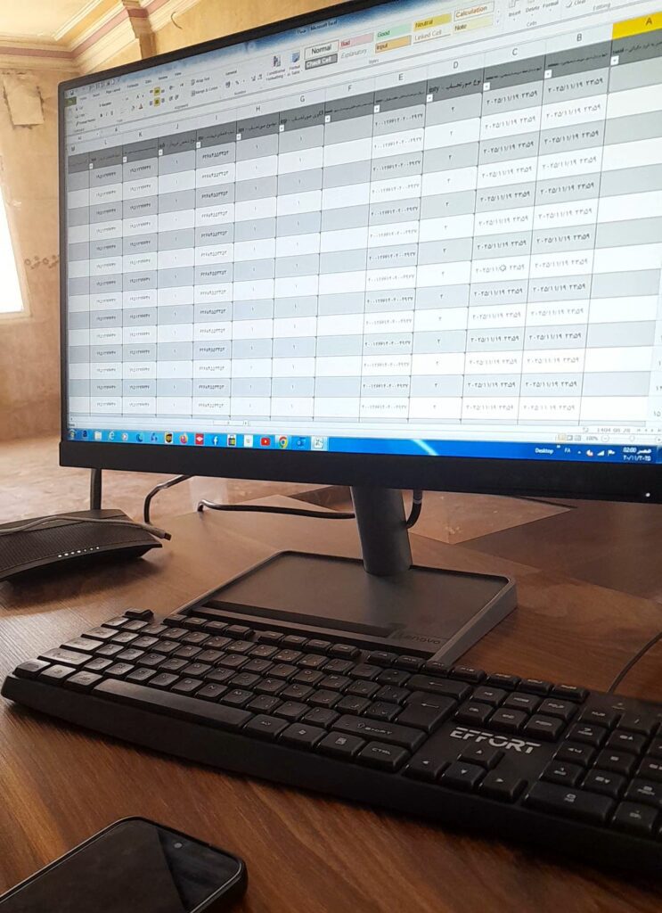 خدمات کامپیوتری و ادیت لوگو و طراحی